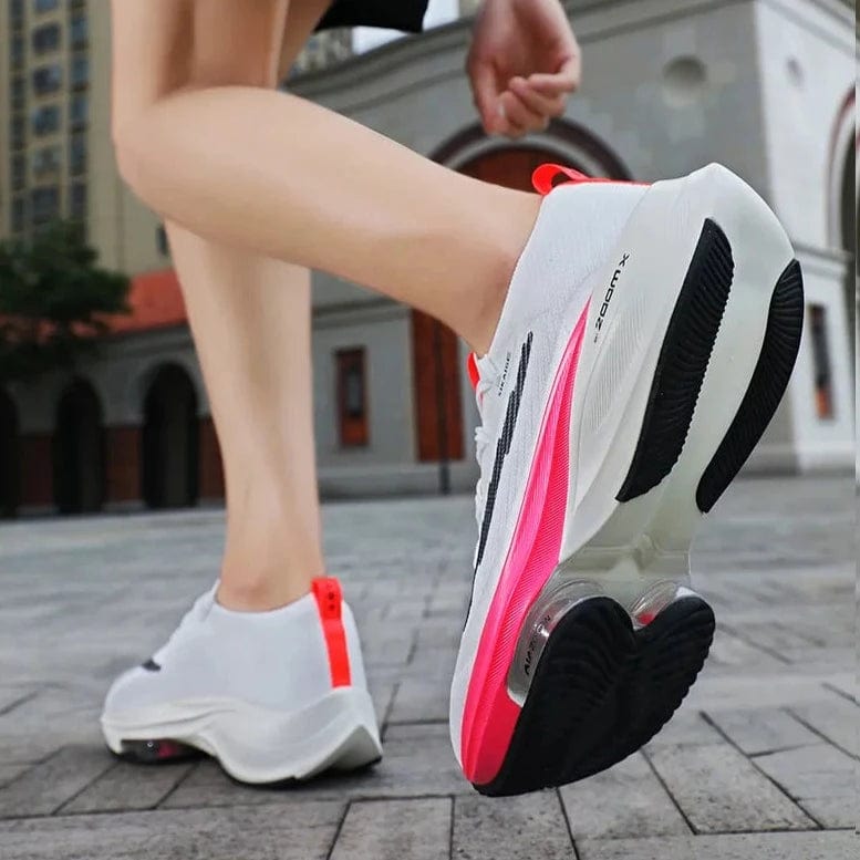 נעלי ספורט "ZoomX" מעוצבות קולקציית 2024 - נעלי אביגיל