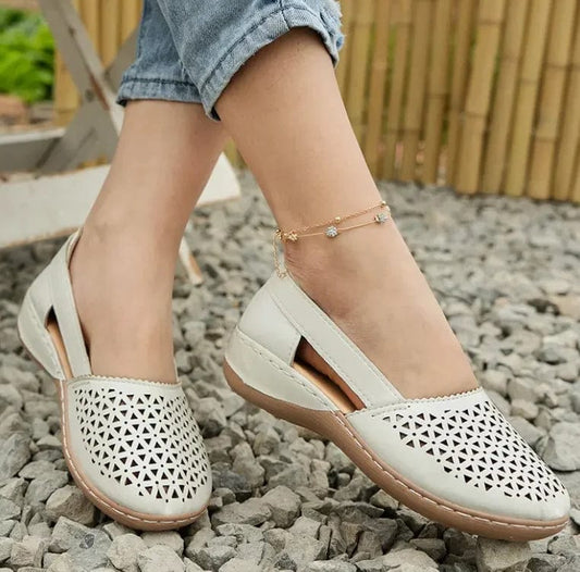 נעלי חוף "Jubon" עיצוב רטרו - נעלי אביגיל לבן שמנת / 36