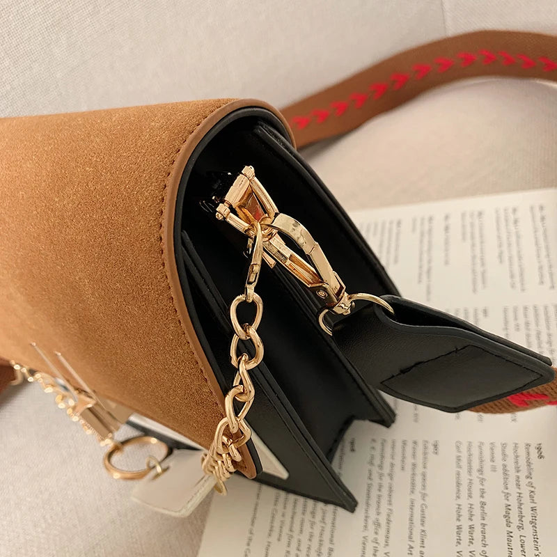 תיק יד "איזבל" קטן בעיצוב מודרני - נעלי אביגיל