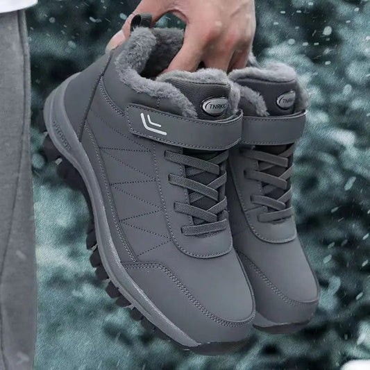 נעלי חורף "OutDoor" עם פרווה מלאכותית וסוליה נגד החלקה - נעלי אביגיל אפור / 36