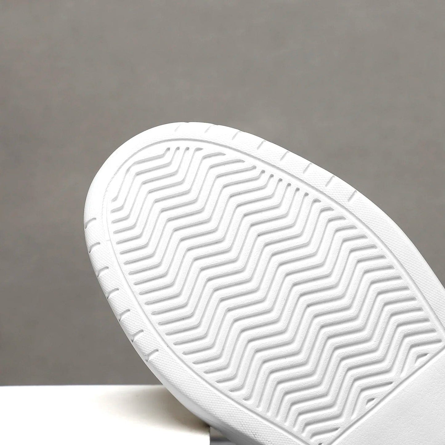 נעלי ספורט "Snorw" קלות משקל - נעלי אביגיל