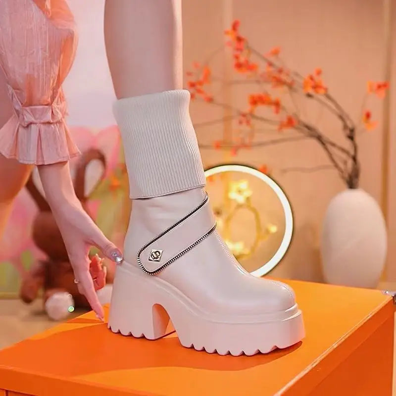 מגפי גרב פלטפורמה "אליס" גבוהות - נעלי אביגיל