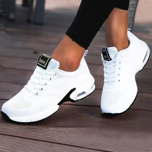 נעלי ריצה "M-Air" מאווררות עם כרית אוויר - נעלי אביגיל לבן / 35