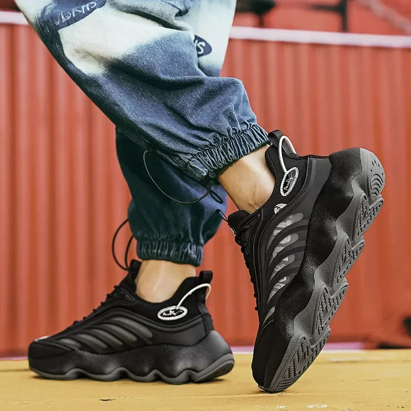 נעלי ספורט 'Artical' בעיצוב ייחודי