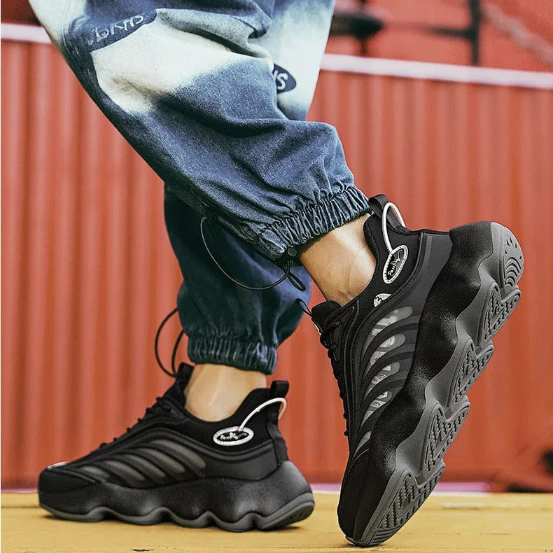 נעלי ספורט 'Artical' בעיצוב ייחודי